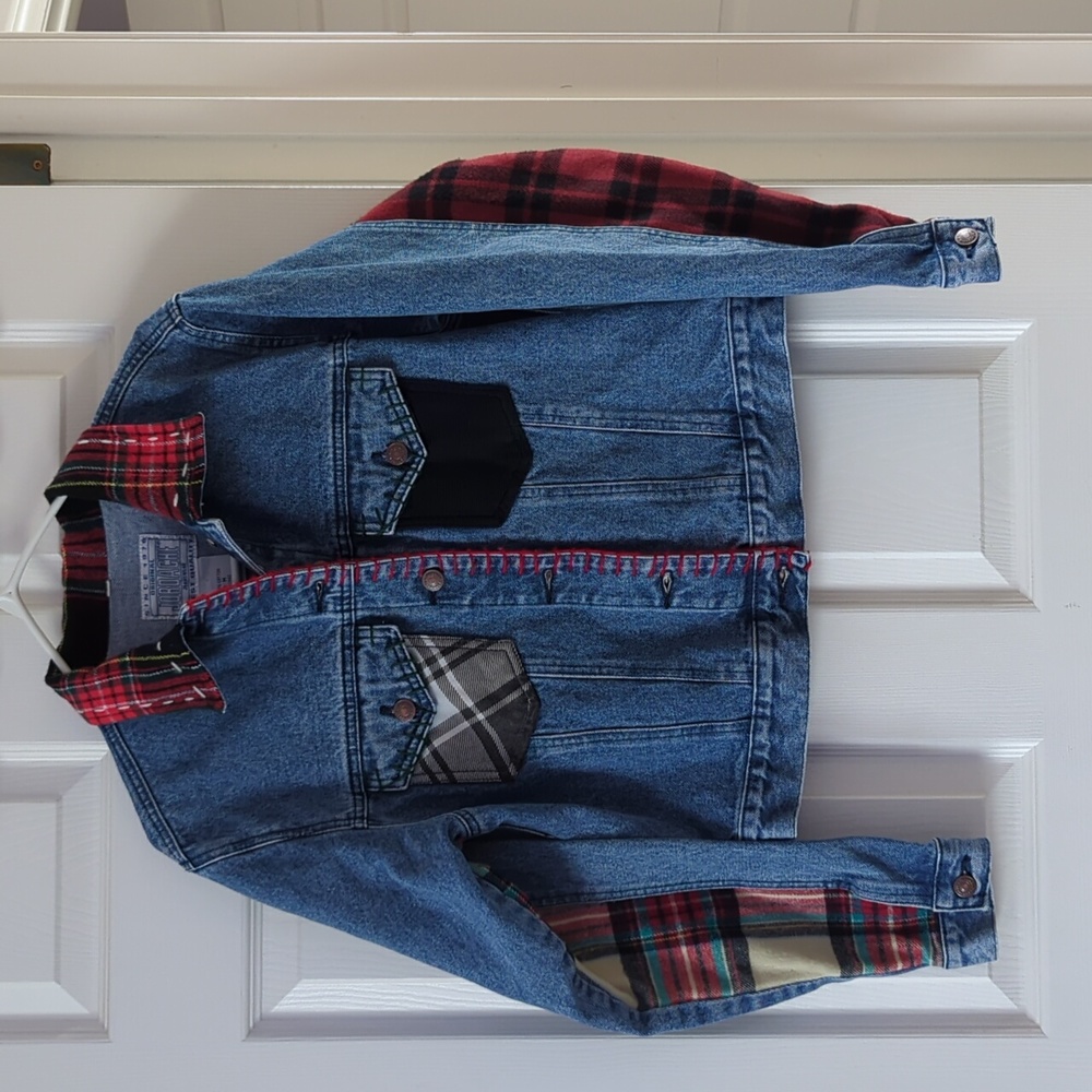 Jordache 90’s vintage patch jean jacket